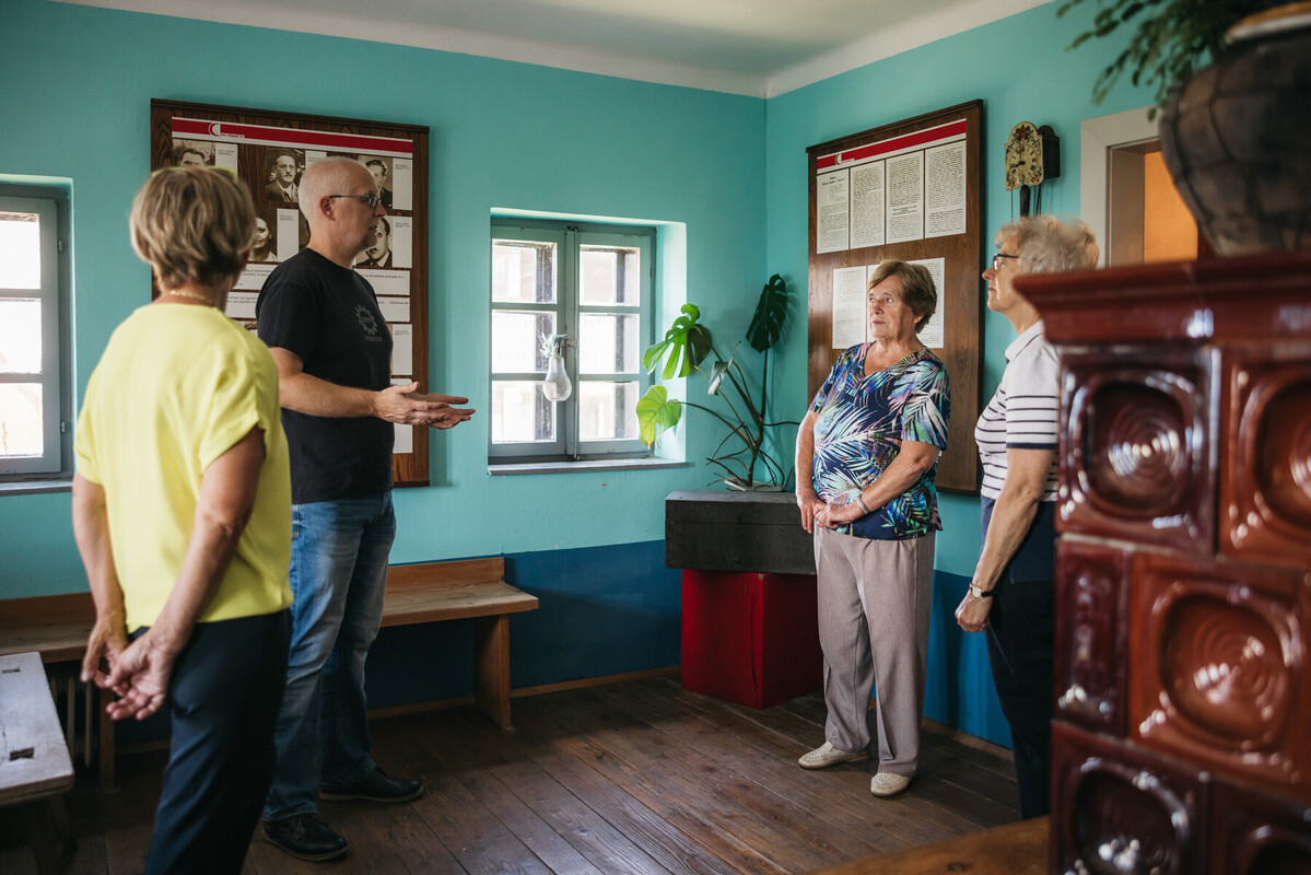 Spominska hiša Ustanovnega kongresa KPS na Čebinah